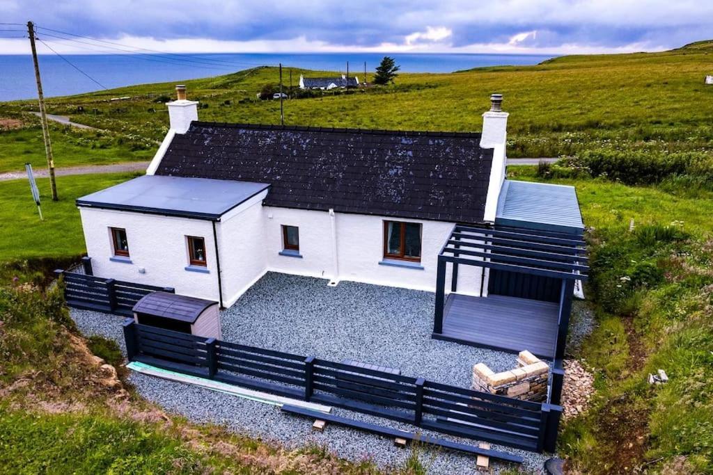No. 6 - The Little House That Gives You A Hug Trumpan Exterior foto